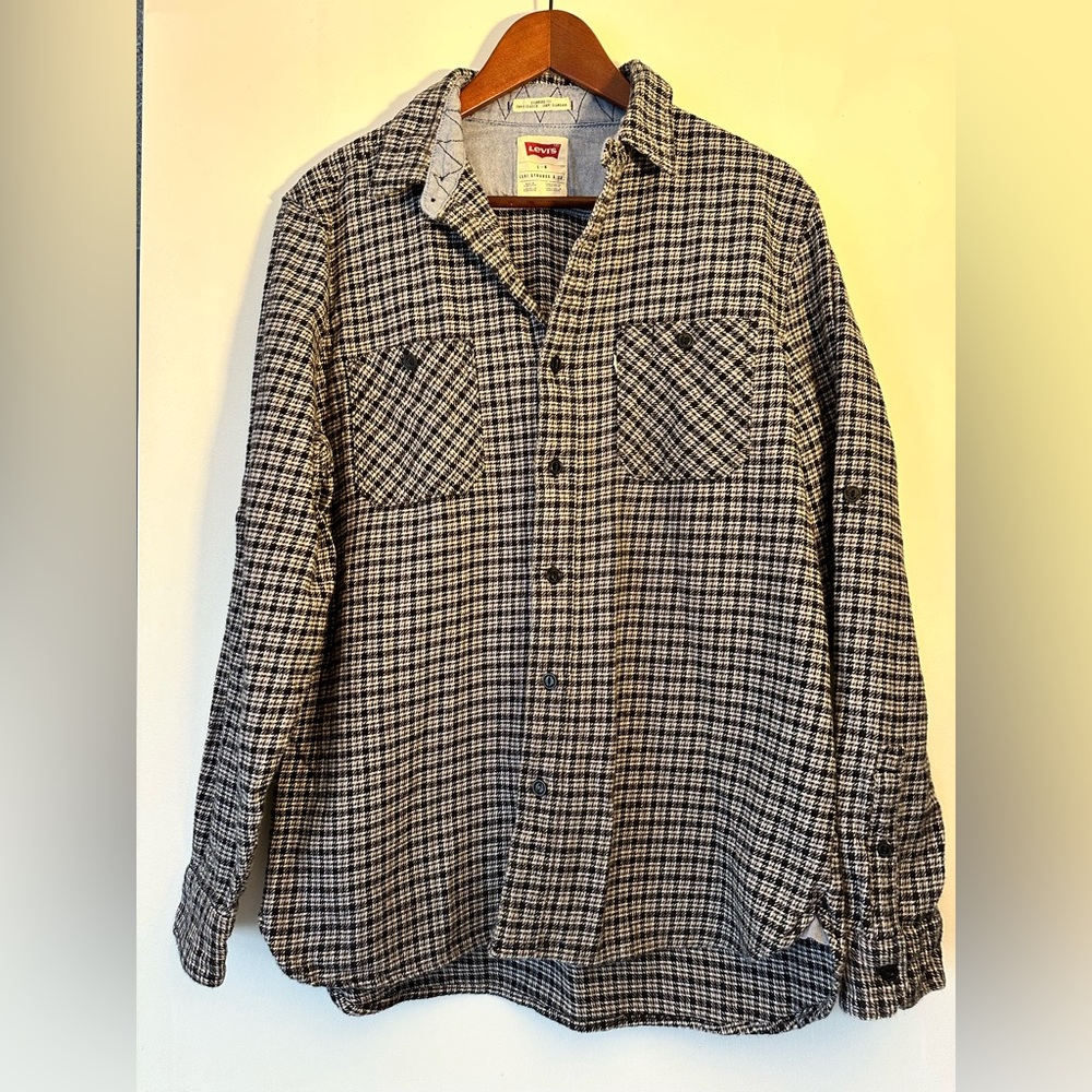 Levi’s flannel shirt